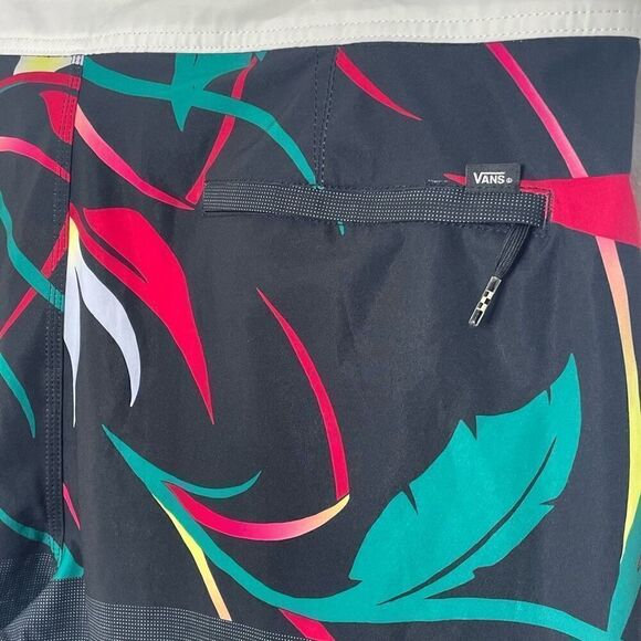 Vans Board Shorts - Picture 3 of 10